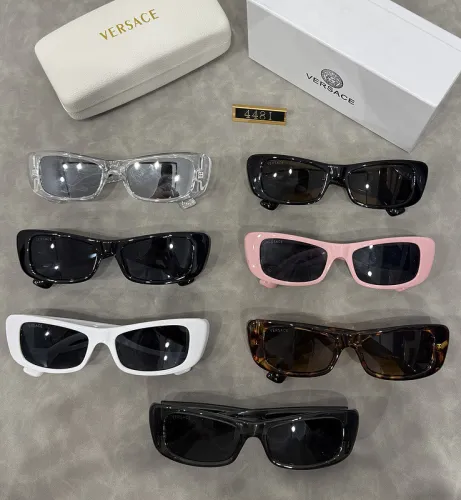 Blue light blocking sunglasses with the box and case ,G25-857-863