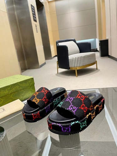 Flat sandals slippers , size 35-44 ,with box, SS60-1524