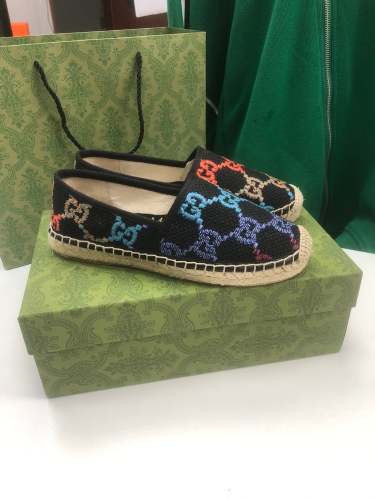Women flat shoes ,size 35-41 ,with box, SS60-1520