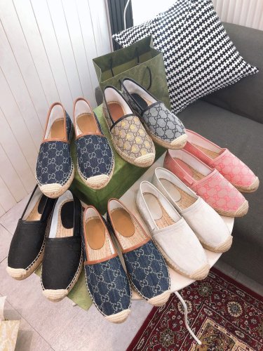 women flat shoes, size 35-41, with box ,  SS60-611-616
