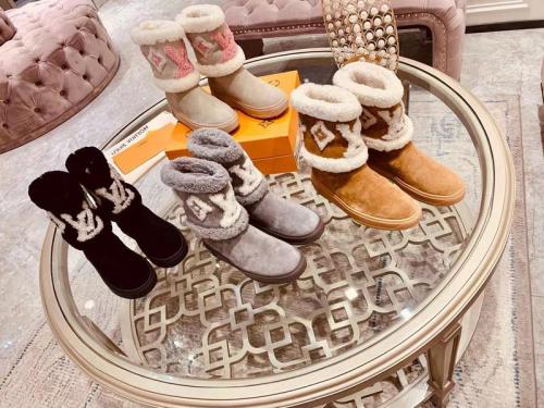 women boots shoes, size 35-41, with box,SS110-147-150