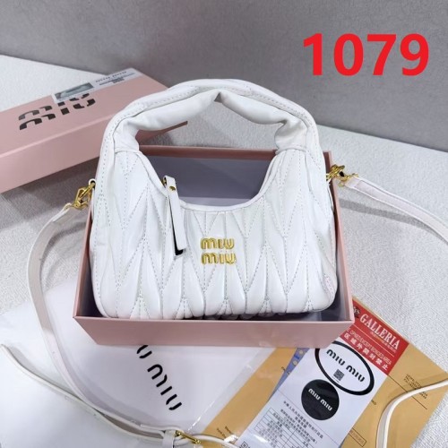 PU bag bag , budget,no box, size 22x11x9cm, B35-1079-1083