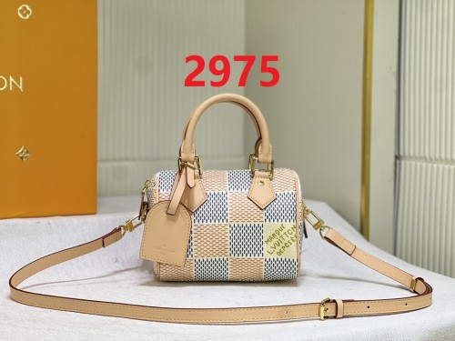 M40611，Leather bag ,5A , size 18x12x10cm ,no box,  B75-2975