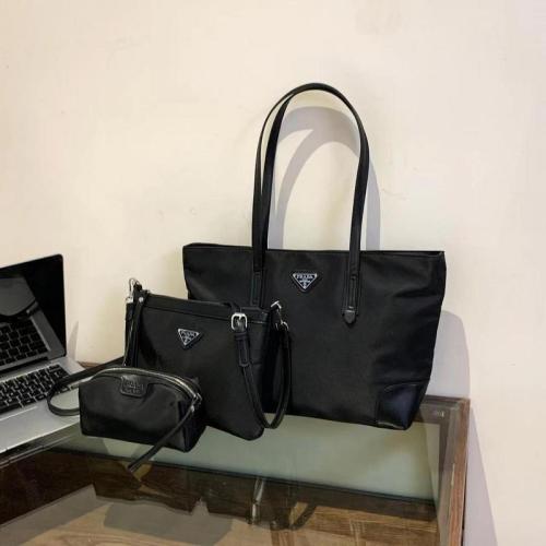 Nylon bag bag ,budget ,size 39x26x11cm,no box,  B35-73