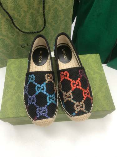 Women flat shoes ,size 35-41 ,with box, SS60-1520