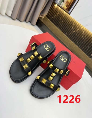 Flat leather sandals slippers , size 35-40 ,with box, SS70-1226-1231