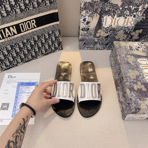 Flat leather sandals slippers , size 34-42 ,with box, SS50-1021
