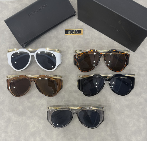 Blue light blocking sunglasses with the box and case ,G25-941-945