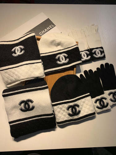 cashmere cotton scarf and gloves and hat ,no box. HX68-23-24