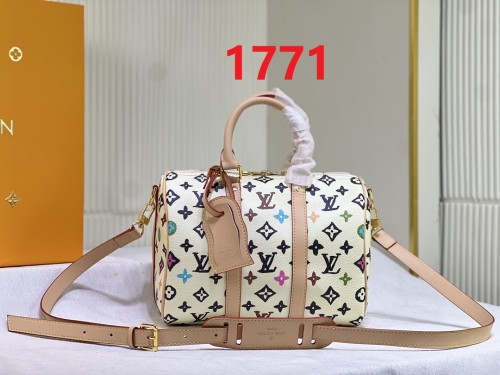 Leather bag ,5A , size 25x15x11cm ,no box,  B88-1771