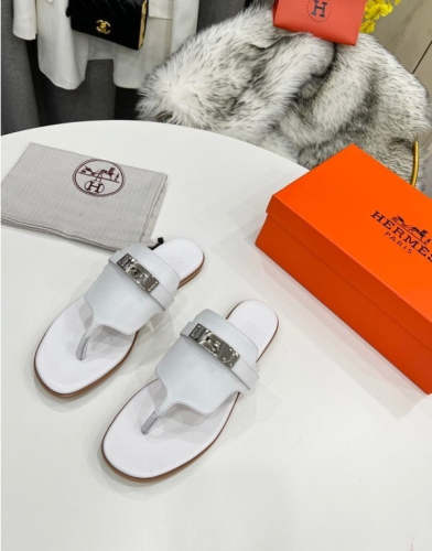 Flat leather sandals slippers , size 35-44 ,with box, SS70-1202-1207