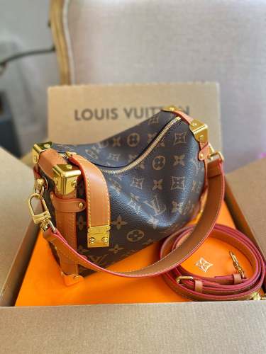 split leather bag,AAAA, no box,size 24*16cm,B75-2512-2513