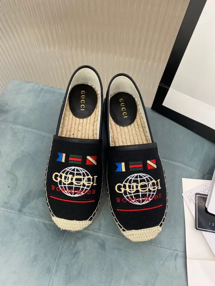 Women flat shoes ,size 35-41 ,with box, SS60-1518