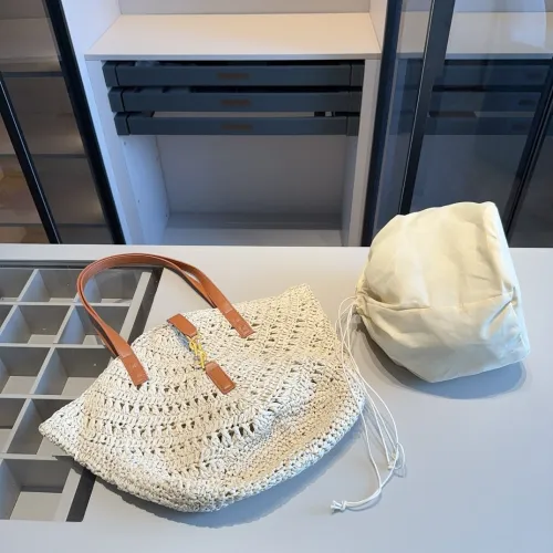 Woven beach  bag ,3A , size 45x26cm ,no box,  B68-6109