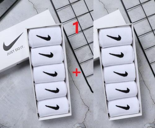 women men cotton socks, pack of 10 pairs,  CL15.5