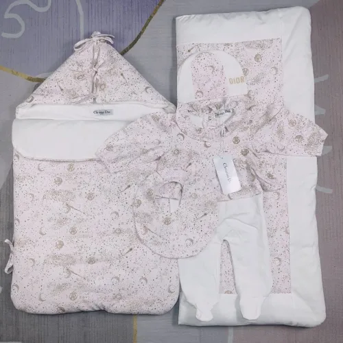 Newborn Baby crawl suit five-piece suit Cloak quilt  set clothes , CL110-135