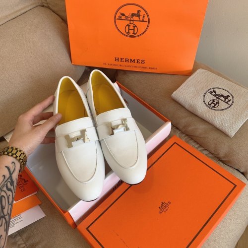 Women flat shoes, size 34-42, with box, SS70-1076