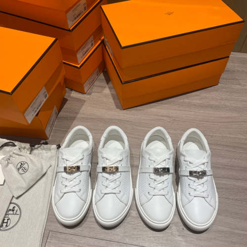 women flat sneakers shoes, size 35-40,with box , SS80-376-377