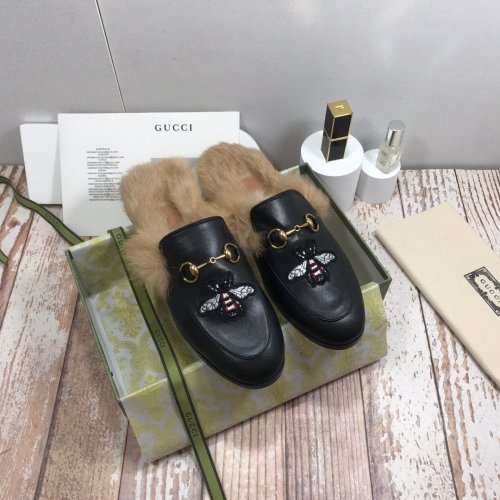 flat fur shoes, size 35-44, with box, SS70-815