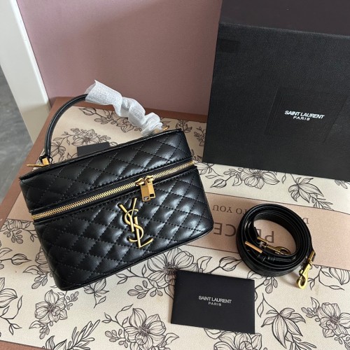 Split leather bag ,3A ,size 18x15cm ,no box,  B68-34