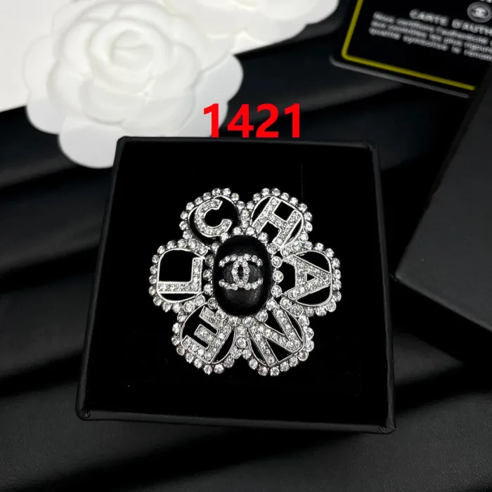 Brooch  jewelry ,with box,  J25-1421
