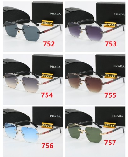Blue light blocking sunglasses with the box and case ,G25-752-757