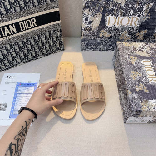 Flat leather sandals slippers , size 34-42 ,with box, SS50-1023