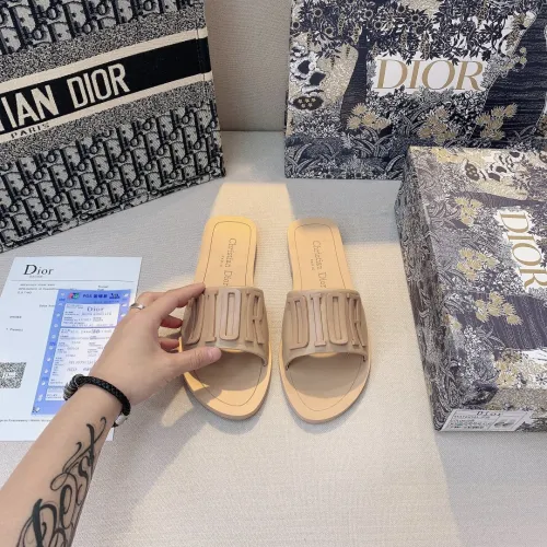 Flat leather sandals slippers , size 34-42 ,with box, SS50-1023