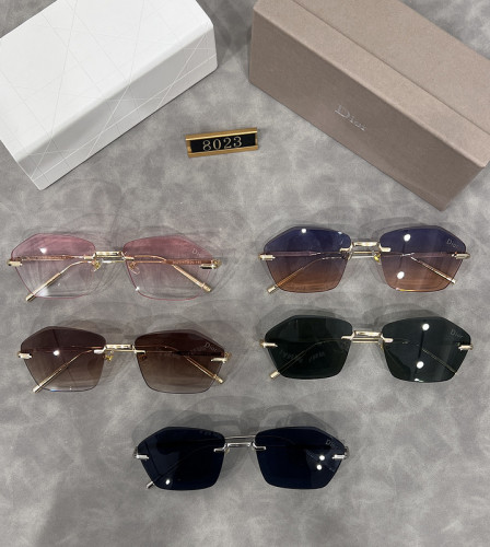 Blue light blocking sunglasses with the box and case ,G25-930-934