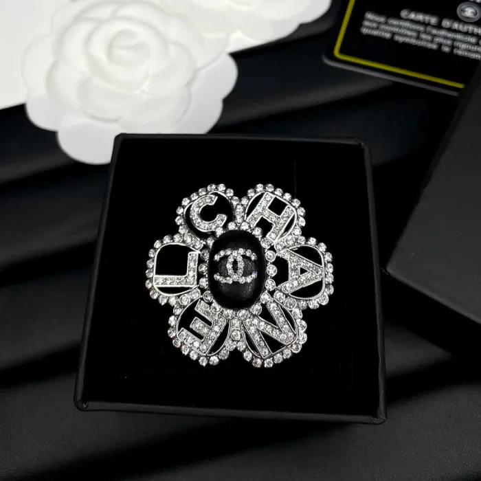 Brooch  jewelry ,with box,  J25-1421
