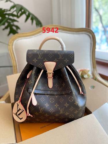 Split leather bag , 3A, size 30x25cm, no box, B68-5942-5946