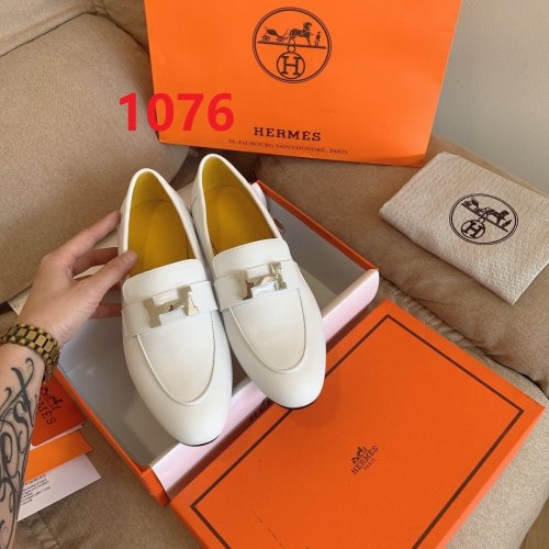 Women flat shoes, size 34-42, with box, SS70-1076