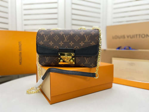 Leather bag ,AAAAA ,size 25*15*7cm,no box, B110-129