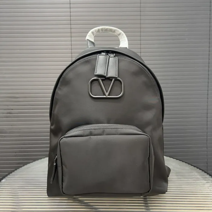 Nylon bag ,AAAA ,size 40x33cm,no box,  B88-1849