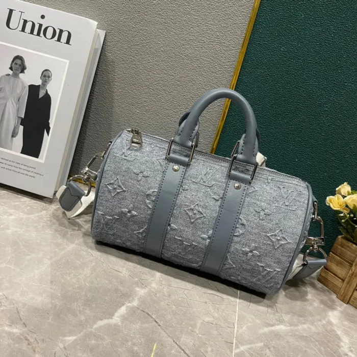 M22762,canvas+ leather bag ,5A , size 25x15x11cm ,no box,  B88-1757