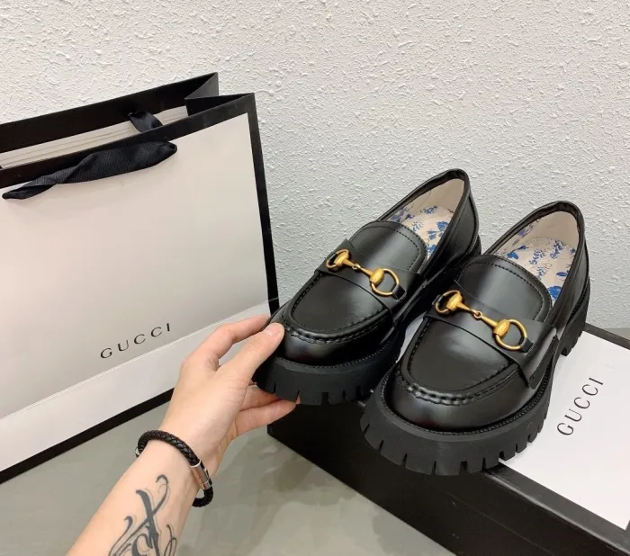 women flat shoes, size 35-39, with box , SS60-1039