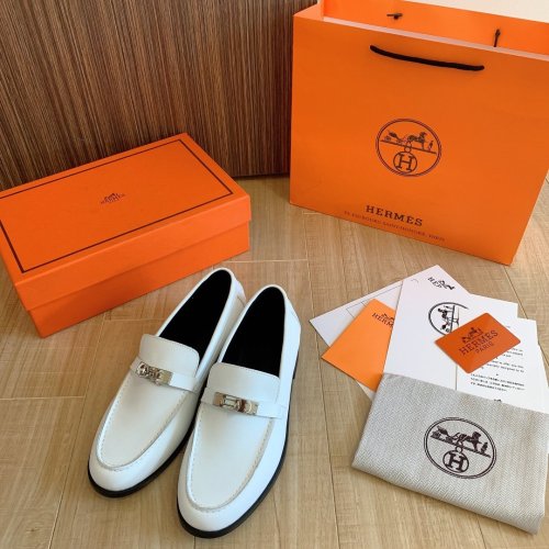 Women flat shoes, size 35-42, with box, SS70-1066