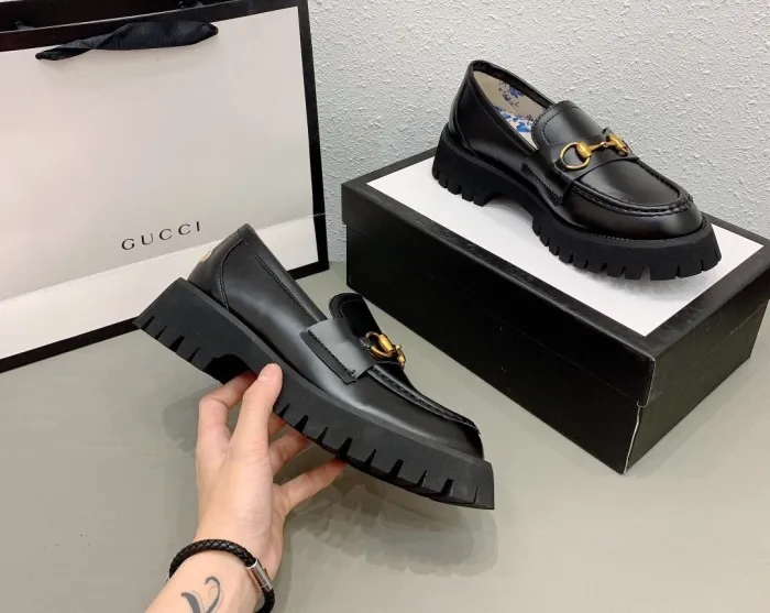 women flat shoes, size 35-39, with box , SS60-1039