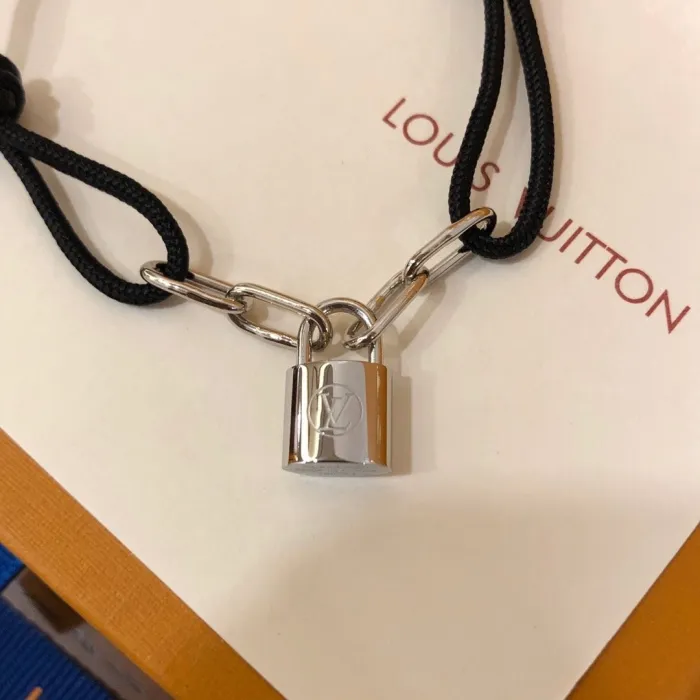 bracelet jewelry ,with box,  J25
