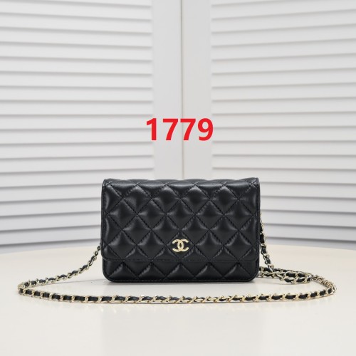 33814，Leather bag ,5A , size 19x12x5cm ,no box,  B88-1779