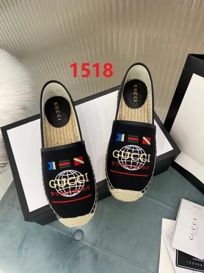 Women flat shoes ,size 35-41 ,with box, SS60-1518