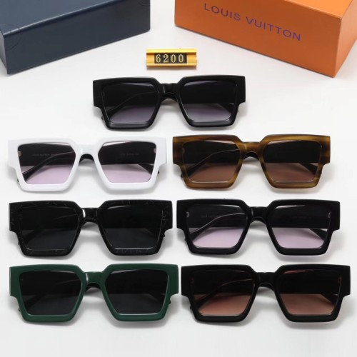 Blue light blocking sunglasses with the box and case ,G25-111-116