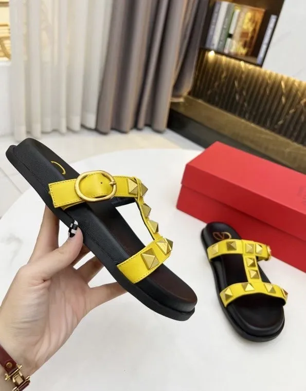 Flat leather sandals slippers , size 35-40 ,with box, SS70-1226-1231