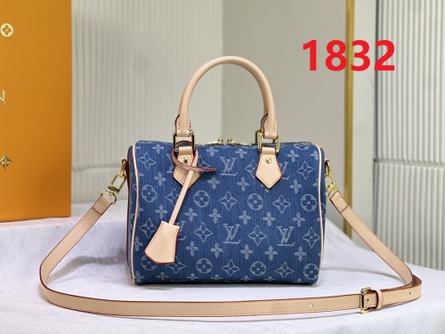 Split leather bag ,AAAA , size 25x19x15cm,no box,  B88-1832