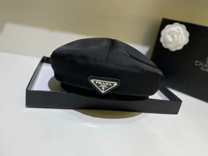 Fashion hat for women ,no box. HX25-592-594