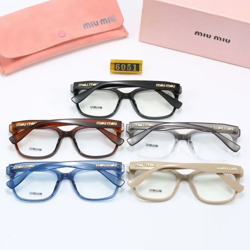 Blue light blocking sunglasses with the box and case ,G25-536-540