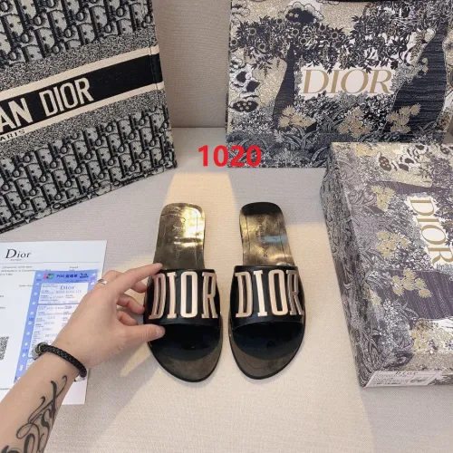 Flat leather sandals slippers , size 34-42 ,with box, SS50-1020