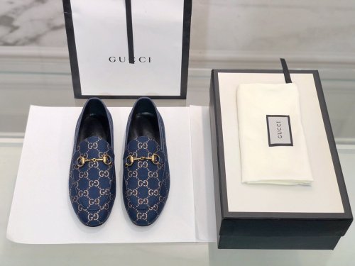 flat shoes  size 35-44, with box, SS60-779