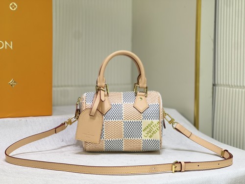 M40611，Leather bag ,5A , size 18x12x10cm ,no box,  B75-2975