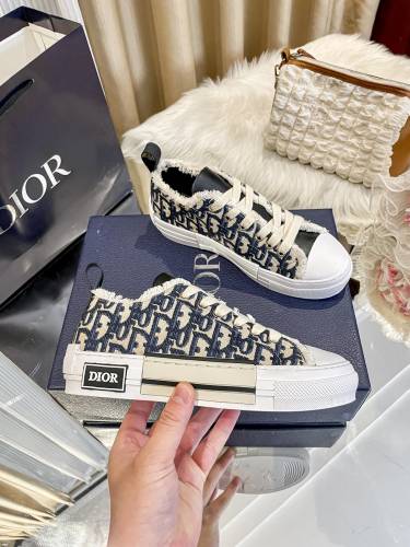 Women's men flat sneaker shoes,  size 35-45, SS80-596